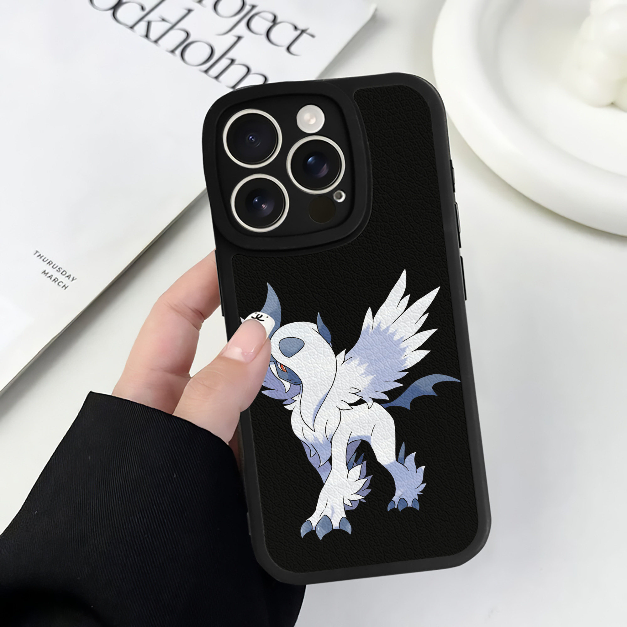 （画像用） ポケットモンスター Pokémon 【iPhone 16シリーズ対応】シリコンスマホケース（レザー調） 材質：シリコン